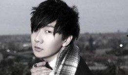 林俊杰爆料多次运动视频,运动达人炼成记